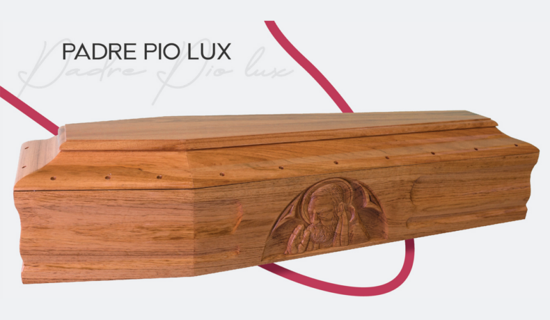 Cofano funebre intagliato di pregio "Padre Pio Lux" in legno doussiè