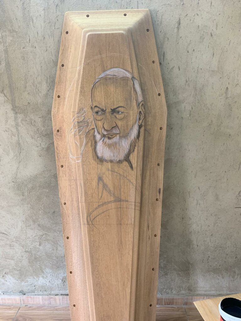 cofano funebre dipinto