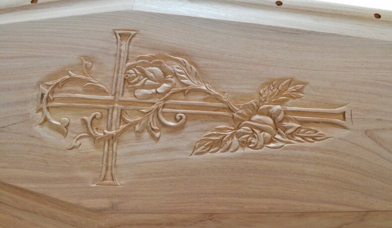 Personalizzazione dei cofani funebri